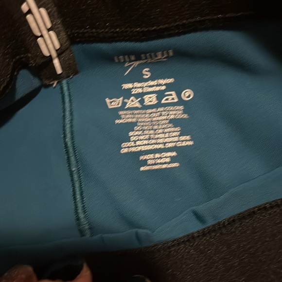 Adam selman French cut leggings size small - Picture 3 of 5